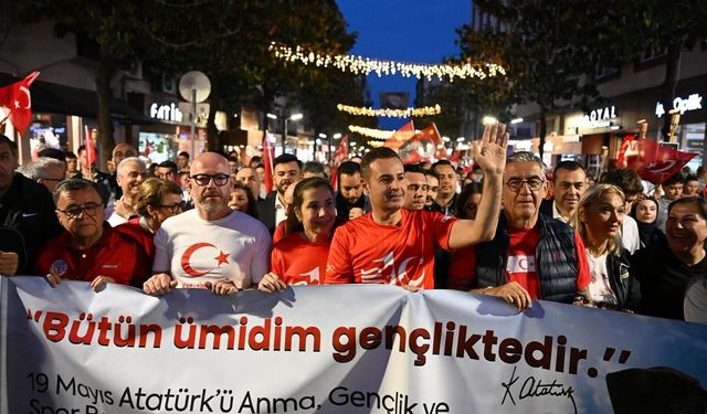 Kuvayımilliye şehri'nin sokakları dolup taştı