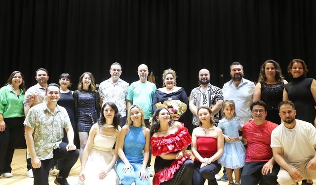Turgutlu'dan 90'lı yıllara müzik dolu yolculuk