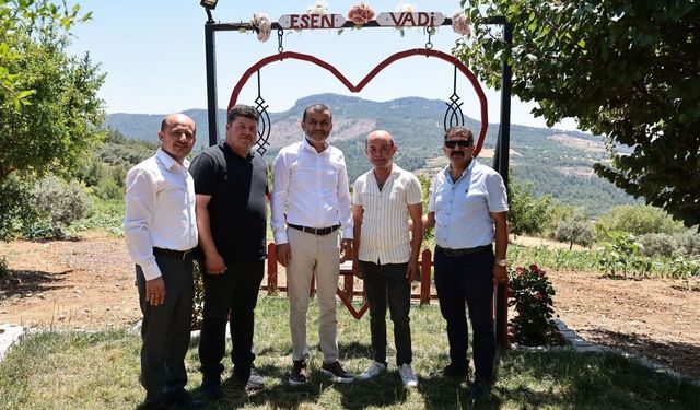Başkan Çavuşoğlu'ndan Kale'de yoğun mesai