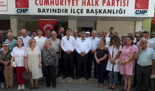 Bayındır'da CHP'den toplu ayrılık