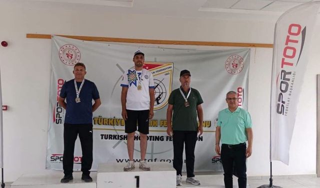 Büyükşehir sporcularından çifte başarı