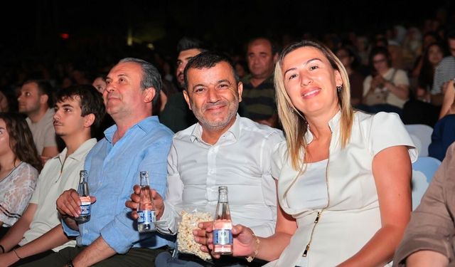 Denizli'de açık havada sinema keyfi başladı