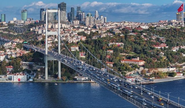 Otoyol ve köprü geçiş ücretlerine zam
