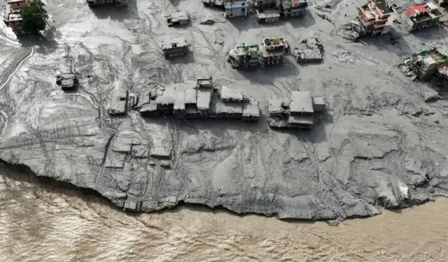 Nepal'deki selde can kaybı 270'e ulaştı
