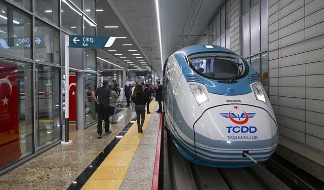 Ankara-İzmir arası tren yolculuğu 3,5 saate inecek