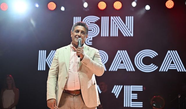 Gördes Kurtuluşunu Işın Karaca ile Kutladı