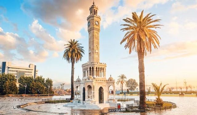 İzmir'de sıcak hava devam ediyor