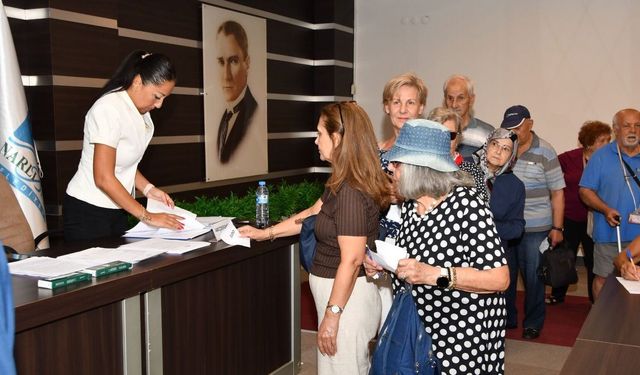Narlıdere Belediyesi 3. Yaş Üniversitesinde dersler başlıyor
