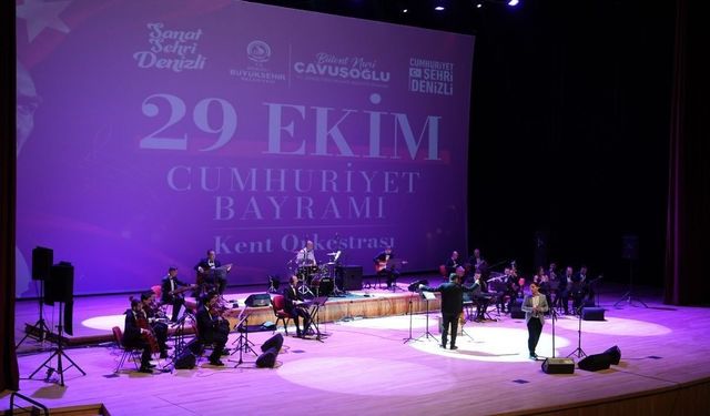 Denizli Büyükşehir'le Cumhuriyet coşkusu başladı