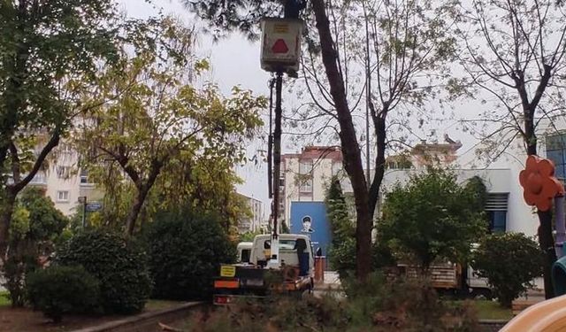 Efeler yağışlarda tehlikelerin önüne geçiyor