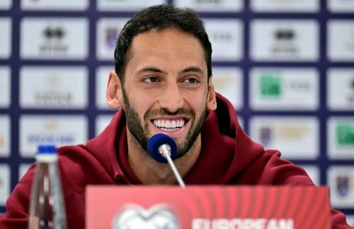 Inter'den Hakan Çalhanoğlu için net mesaj