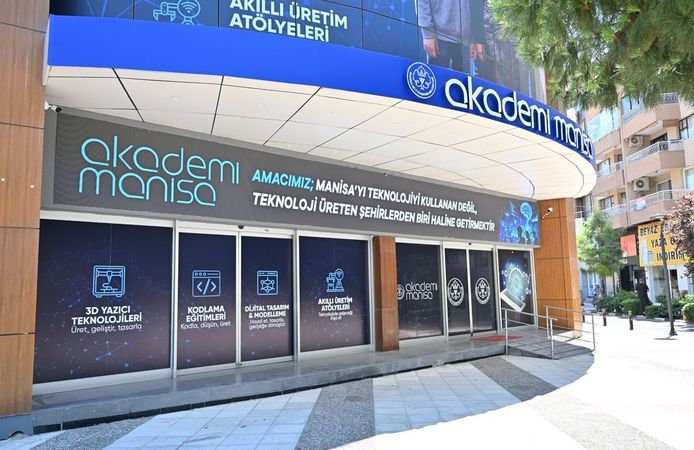 Akademi Manisa'da Yeni Dönem Eğitim Kayıtları Başlıyor