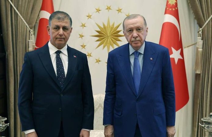 Erdoğan'dan Cemil Tugay'a sürpriz kabul
