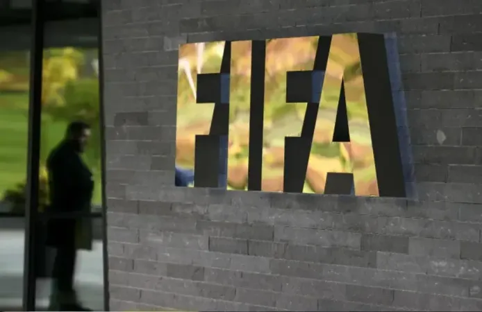 FIFA'dan 4 Türk kulübüne transfer yasağı!