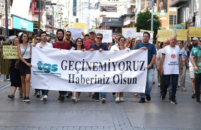 Basına yönelik baskıya karşı tek ses: Özgürce yazalım özgürce çizelim