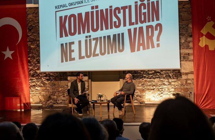 Gazeteci Terkoğlu ile TKP'li Okuyan, İzmirlilerle buluştu