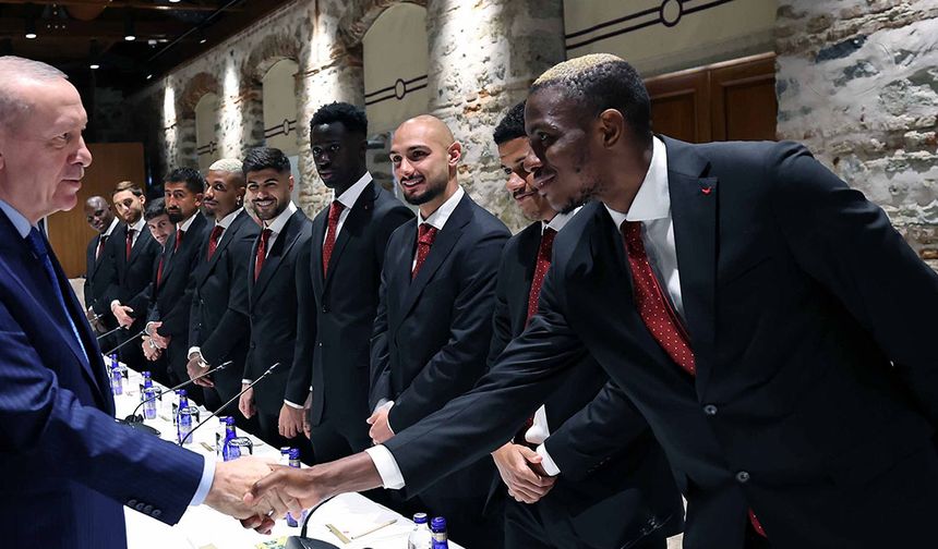 Victor Osimhen'den Erdoğan'a hediye