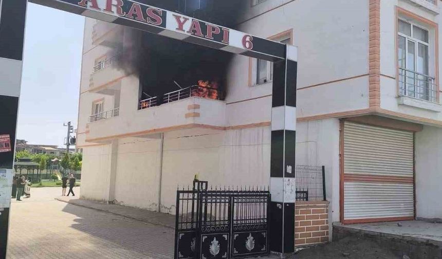 Diyarbakır’da bir evin balkonunda çıkan yangın söndürüldü