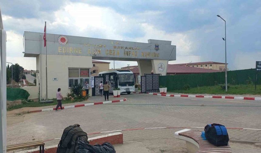 Edirne’deki cezaevlerinde tahliyeler başladı