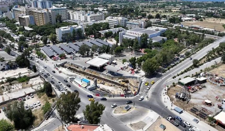 İzmir Metrosu'ndan hastaneye yaya tüneli