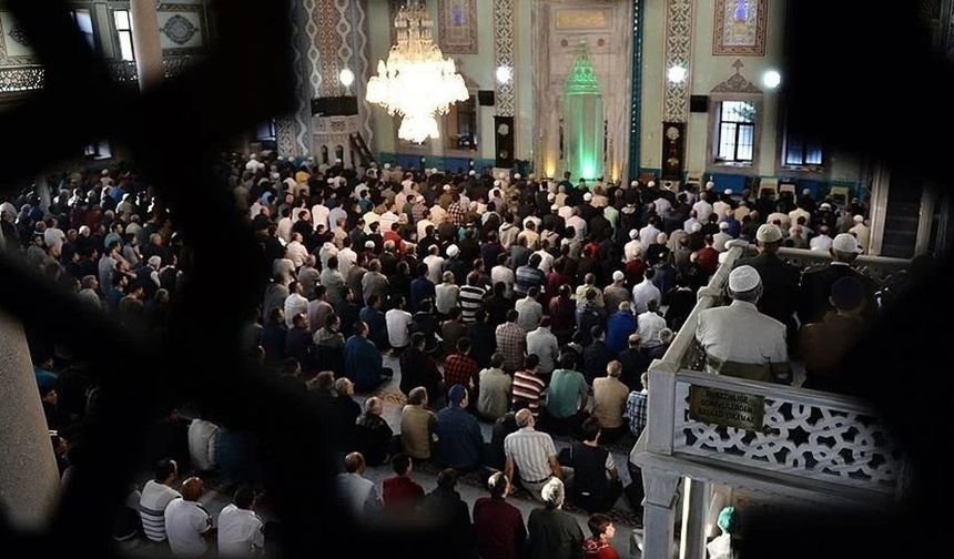 İzmir’de bayramı namazı saat kaçta? İzmir'in Kurban Bayramı namaz vakti