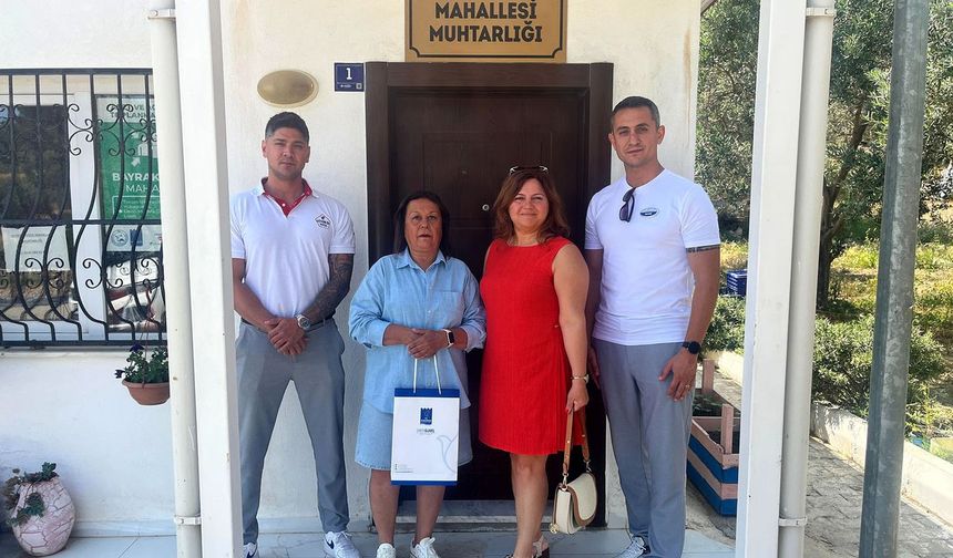 Kuşadası Belediyesi'nden muhtarlara bayram ziyareti