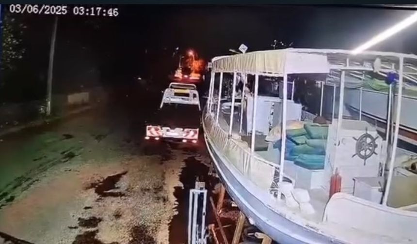 Marmaris açıklarındaki 5.8’lik deprem güvenlik kameralarına böyle yansıdı