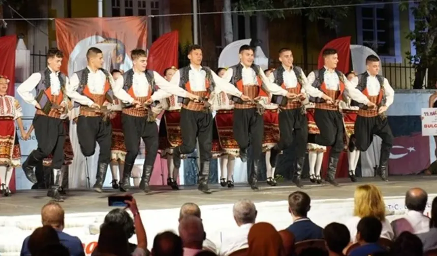 Dünya kültürleri Denizli’nin ilçelerinde sahne alıyor