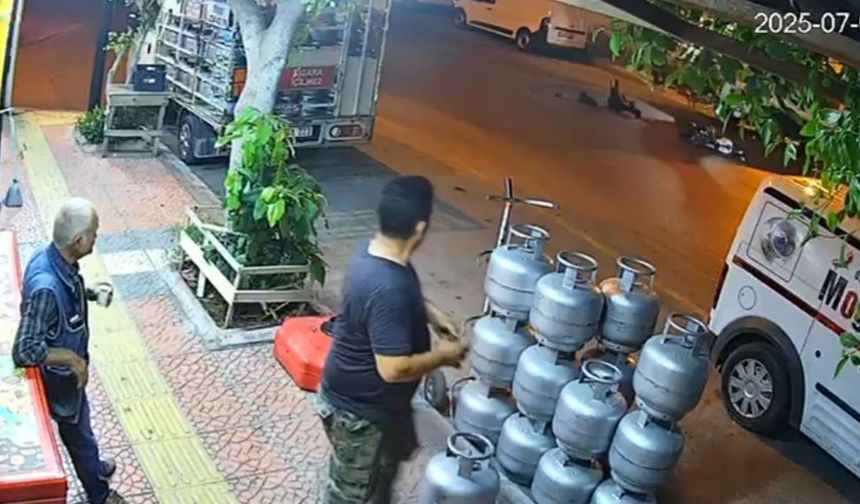 Motosikletlilerin kaza anları kamerada