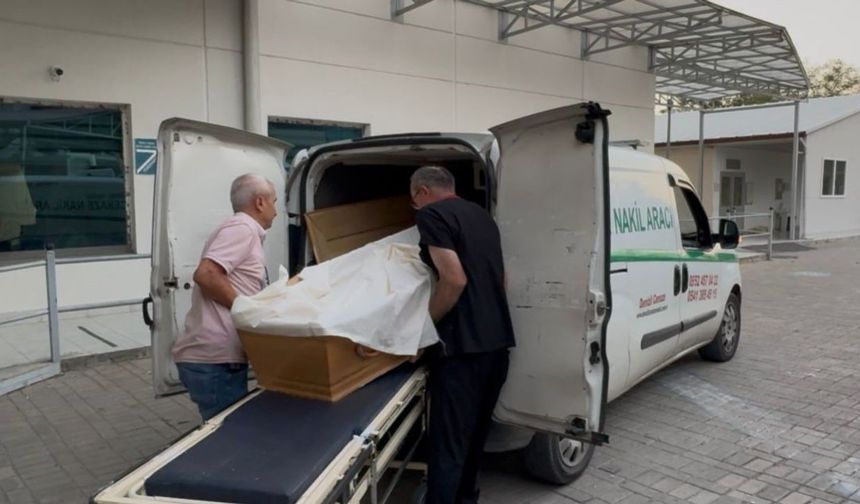 Şakalaşma bıçaklı kavgaya dönüştü: 1 ölü