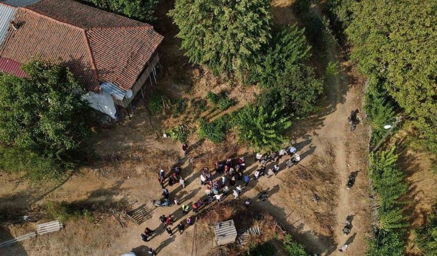 Kaybolan 3 yaşındaki çocuk jandarma tarafından bulundu