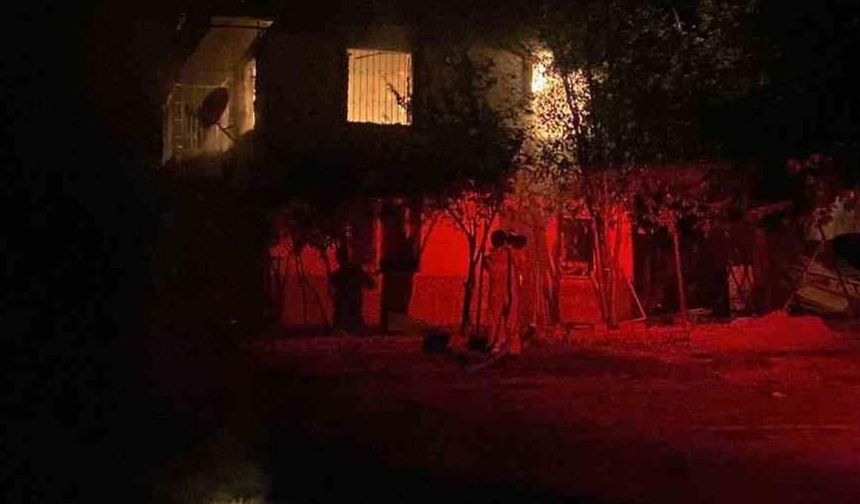 Kiracısının ölümüne neden olan ev sahibinin evi yandı