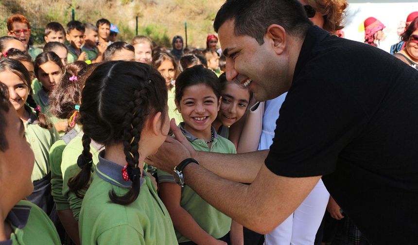 Kuşadası Belediyesi’nden öğrencilere can suyu