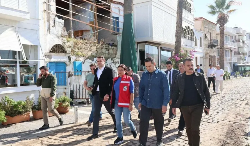 CHP heyeti'nden Foça'ya dayanışma ziyareti