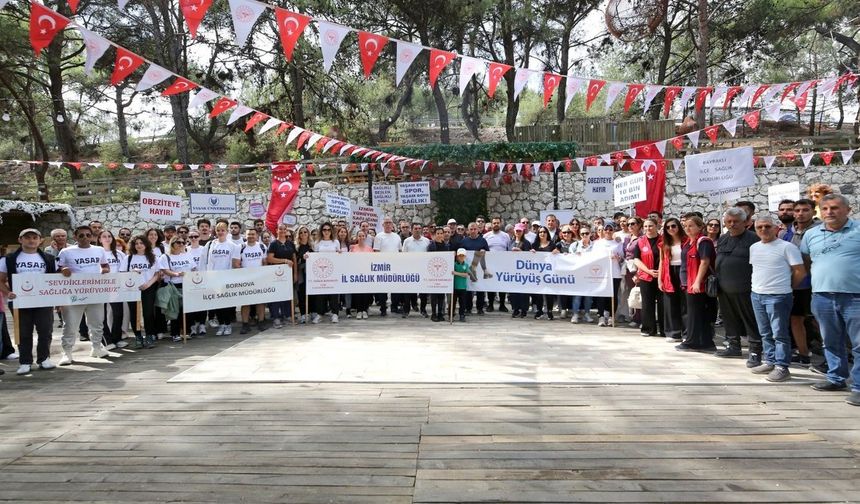 İzmir'de Dünya Yürüyüş Günü renkli etkinliklerle kutlandı