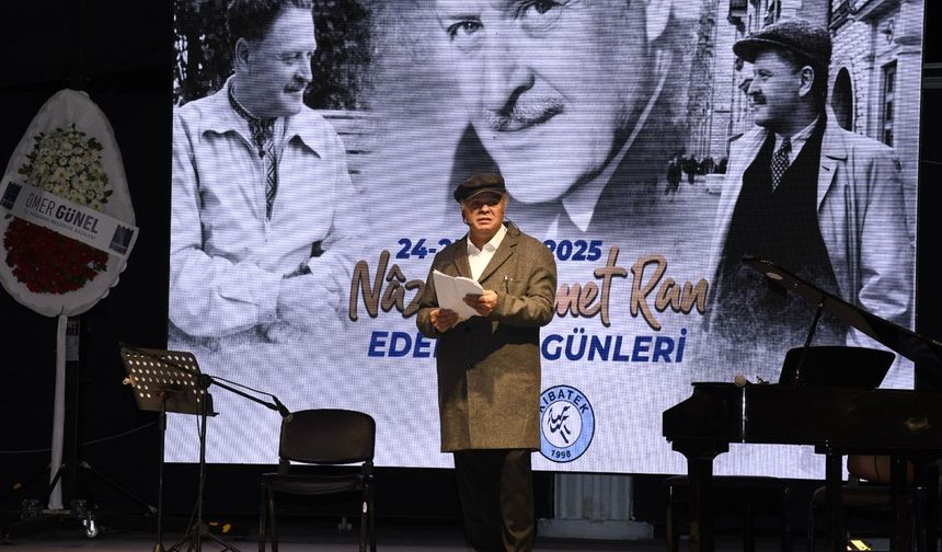 Kuşadası'nda 9 dilden Nazım sesleri