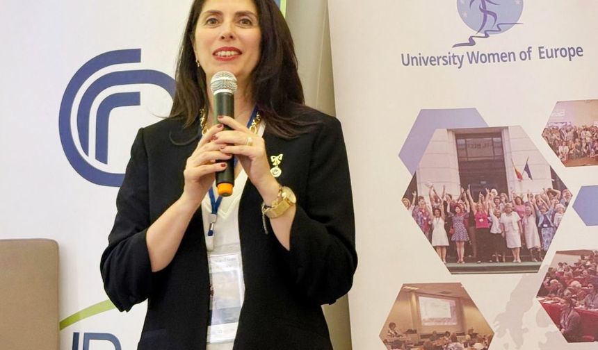 İlk Türk Kadın Başkan: 'Görevi Atatürk'ü anarak aldım '