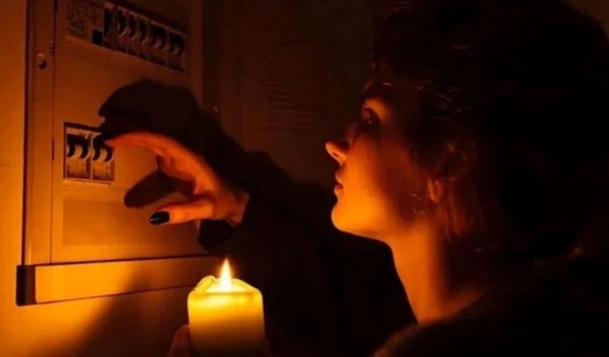 İzmir'de 2 Kasım'da planlı elektrik kesintisi!