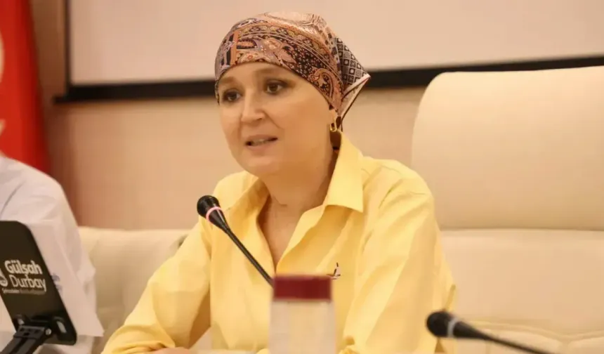 Başkan Tugay'dan Başkan Durbay'ın ailesine ziyaret