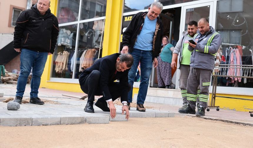 Büyükşehir'den Fatih Mahallesi'nde kaldırım genişletme çalışması
