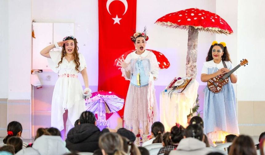 Orman Tiyatrosu ilk oyunuyla sahnede