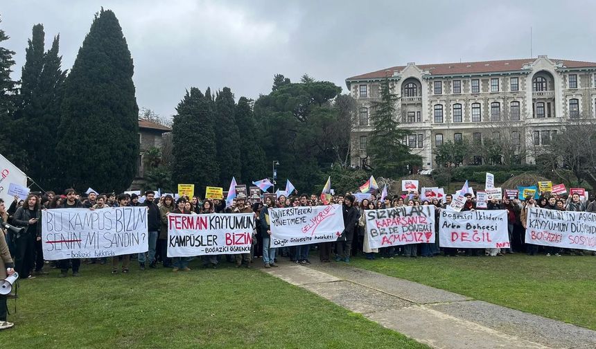 Boğaziçi Üniversitesi'nde Protestoya Polis Müdahalesi