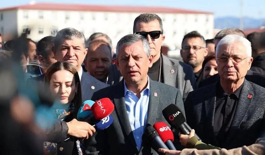 CHP Lideri Özel'den tutuklu Başkan Böcek için çağrı