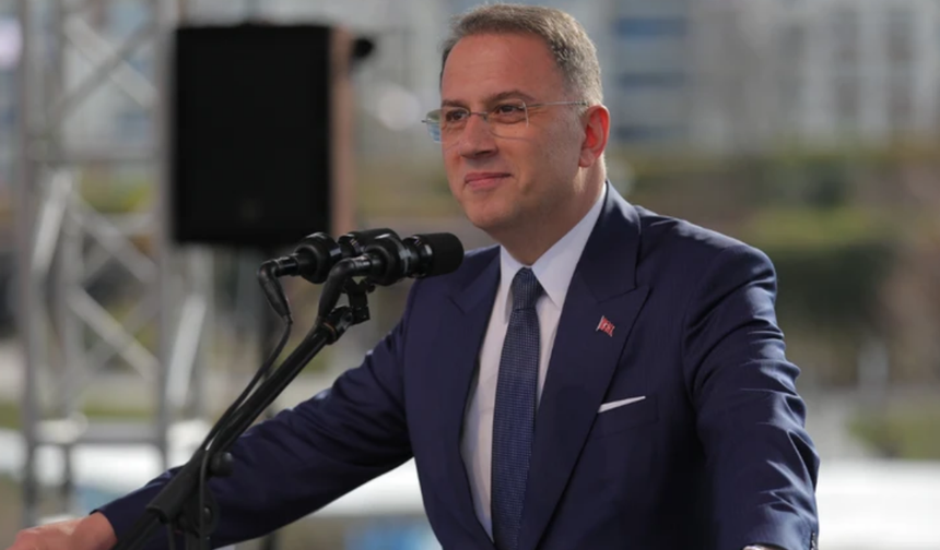 'Dört duvar sevgimizi azaltamaz'