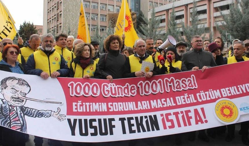 Eğitim-Sen'den Tekin'in 1000 gününe sert eleştiri