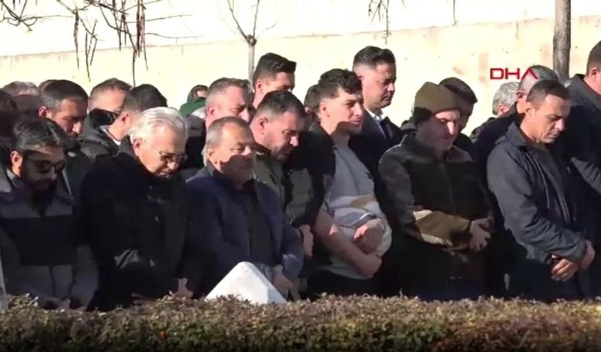 Taburcu olup eşinin cenazesine koştu: yeni evlenmişlerdi