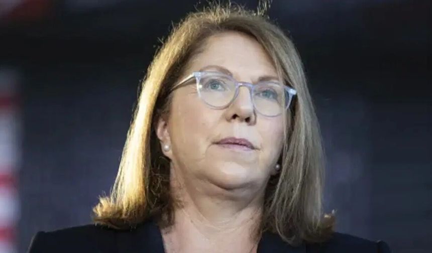 Avustralya Hürmüz Boğazı'na gemi göndermeyecek