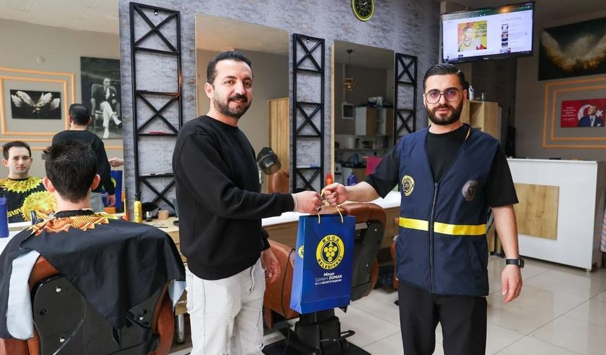 Buca Belediyesi berberleri unutmadı