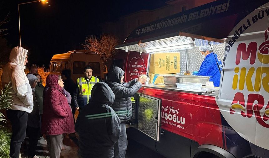 Büyükşehir ikram araçları deprem bölgesinde