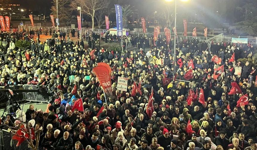 CHP Saraçhane'de büyük miting için toplandı
